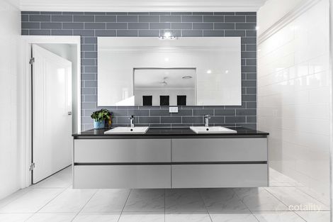 Property photo of 2-8 Kiev Court Hodgson Vale QLD 4352