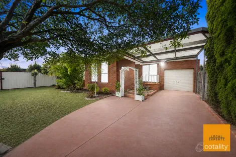 30 Clowes St, Melton South, VIC 3338