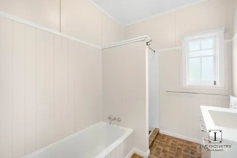 Property photo of 40 Morehead Street Bungalow QLD 4870