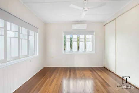 Property photo of 40 Morehead Street Bungalow QLD 4870