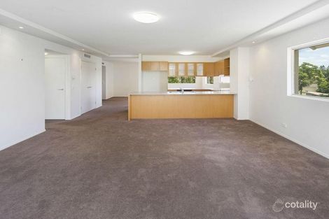 8426 Magnolia Dr E, Hope Island, QLD 4212