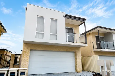 3/6 Quendamia Lane, Mandurah, WA 6210