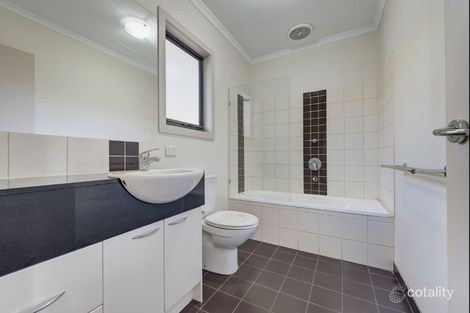 Property photo of 11/40 Highclere Avenue Mount Waverley VIC 3149