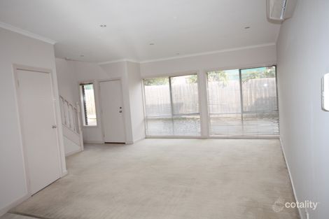 2/8 Griffiths St, Reservoir, VIC 3073