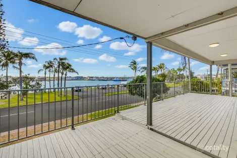 Property photo of 19 Harbour Buddina QLD 4575