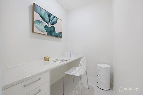 Property photo of 35 Holyoak Avenue Oonoonba QLD 4811