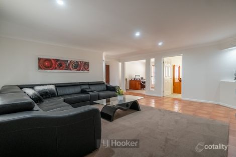 Property photo of 27 Moran Crescent Forest Lake QLD 4078