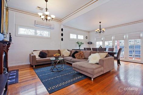 Property photo of 10 Queen Street Seaholme VIC 3018