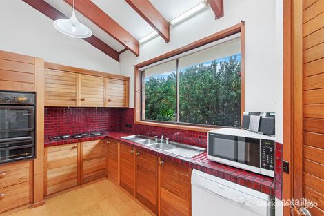 Property photo of 28 Hickford Parade Warrnambool VIC 3280