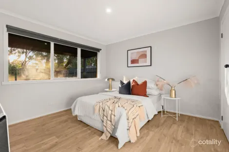 Property photo of 15 Cheviot Avenue Berwick VIC 3806
