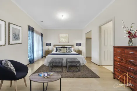 Property photo of 12 Glade Court Cranbourne VIC 3977