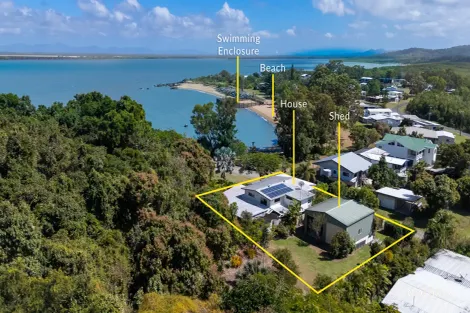 Property photo of 40 Davison Road Wilson Beach QLD 4800