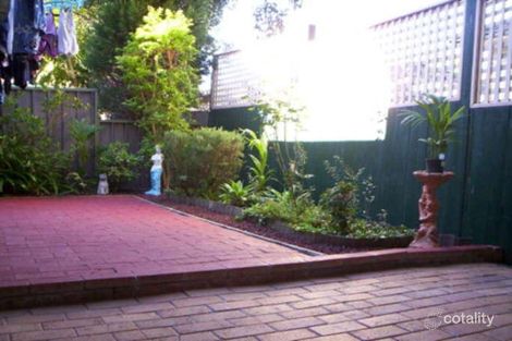 Property photo of 9/4 Jacquinot Place Glenfield NSW 2167