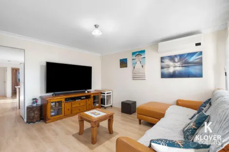 Property photo of 20 Oxford Place Fitzgibbon QLD 4018