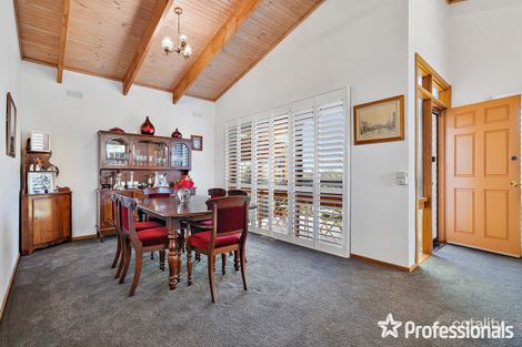 Property photo of 11 Cumberland Crescent Chirnside Park VIC 3116