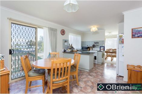 Property photo of 8 Rosewall Court Wimbledon Heights VIC 3922