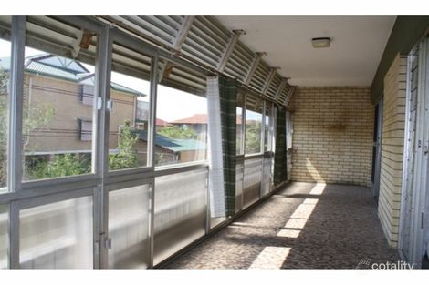 Property photo of 3/333 Cornwall Street Greenslopes QLD 4120
