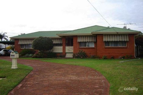 11 Argyle Pl, Macquarie Fields, NSW 2564