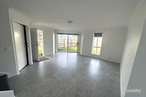 Property photo of 1/7 Joshua Close Arundel QLD 4214