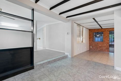 Property photo of 9 Lantana Way Camillo WA 6111