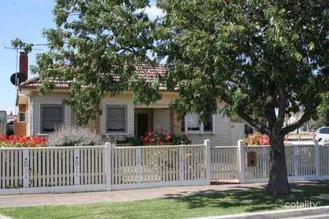 2 Couch St, Sunshine, VIC 3020