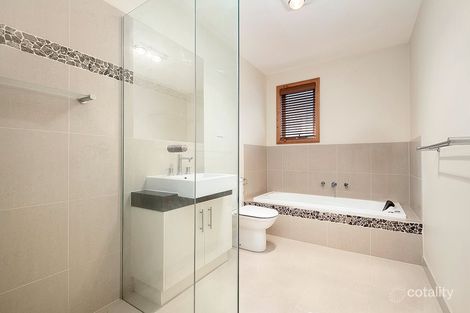 Property photo of 21 Valentine Avenue Kew VIC 3101