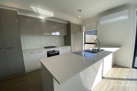 Property photo of 6 Nostrand Walk Point Cook VIC 3030