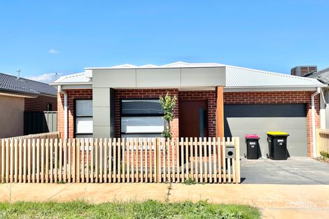 16 Distinctive Dr, Rockbank, VIC 3335