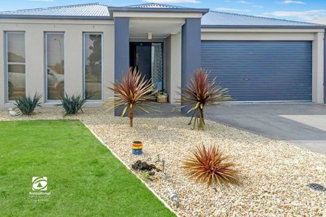 16 Smallman Ct, Paynesville, VIC 3880