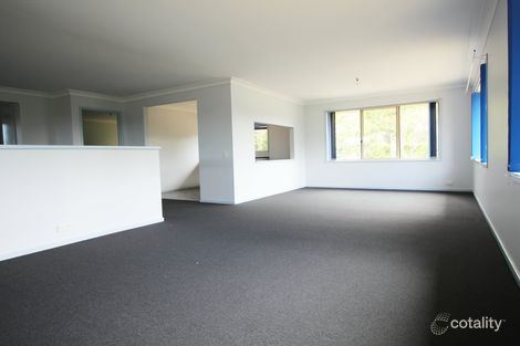 Property photo of 4 Tees Close Erina NSW 2250