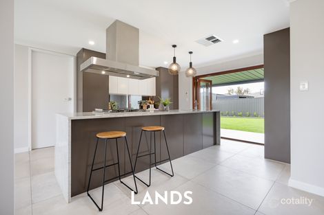 Property photo of 26 Elliott Avenue Gulfview Heights SA 5096