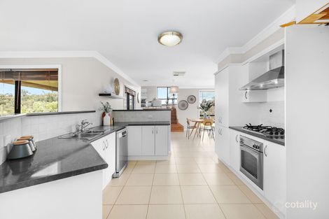Property photo of 1 Camphorwood Close Jerrabomberra NSW 2619