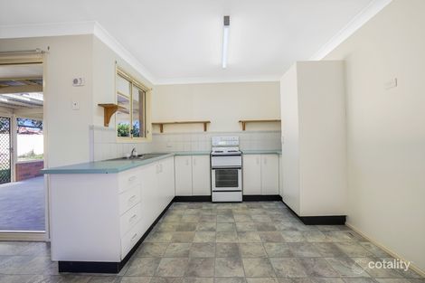Property photo of 11 Caley Close Westdale NSW 2340