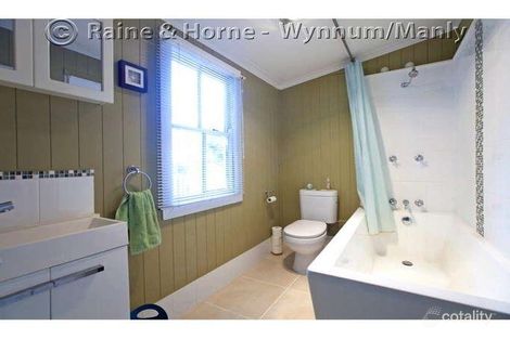 Property photo of 40 Adam Street Wynnum QLD 4178