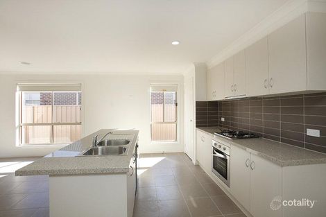Property photo of 21 Perlette Drive Point Cook VIC 3030