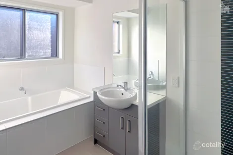 Property photo of 6 Lawson Road Urraween QLD 4655