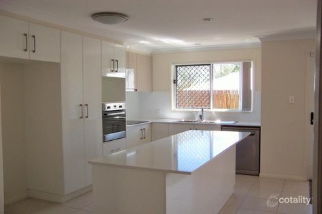 Property photo of 2/9 Collingwood Close Middle Ridge QLD 4350