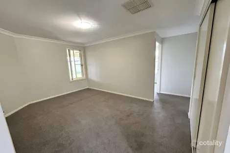 Property photo of 34 Dalbeattie Crescent Dubbo NSW 2830