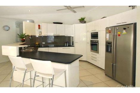 Property photo of 16 Wayville Place Robina QLD 4226
