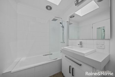 Property photo of 6/8 Ballawinnie Road Lindisfarne TAS 7015