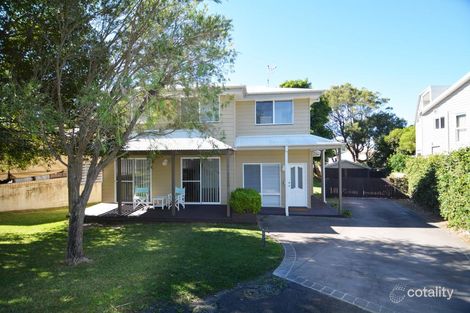 14 View St, Norah Head, NSW 2263