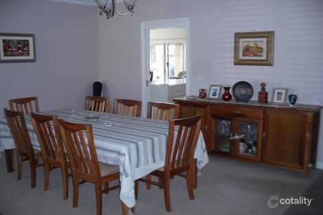 Property photo of 8 Symes Place Leeton NSW 2705