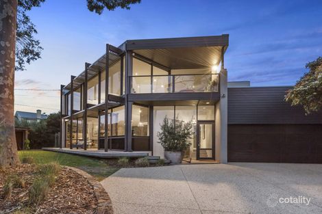 Property photo of 2 Rosserdale Crescent Mount Eliza VIC 3930