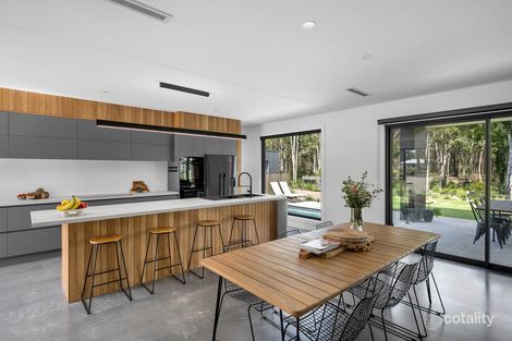 Property photo of 31 Tallais Close Worrigee NSW 2540