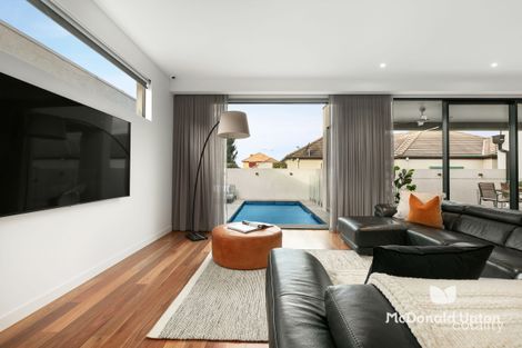 Property photo of 18 McCracken Street Essendon VIC 3040