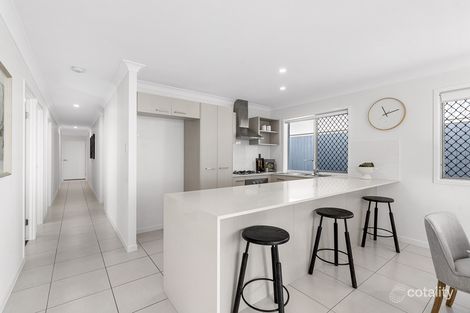 Property photo of 12 Sunflower Street Wynnum QLD 4178