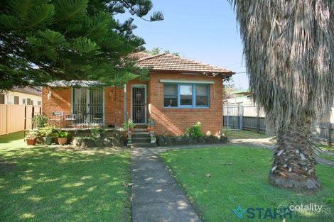 13 Lomond St, Guildford West, NSW 2161