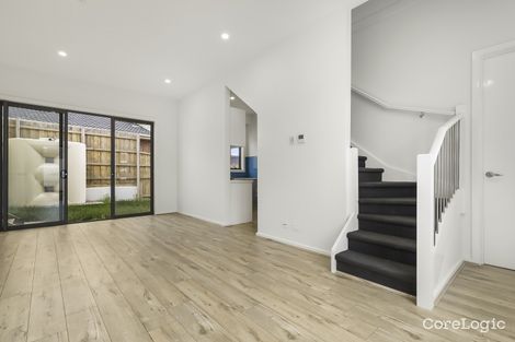 Property photo of 2/10 Morley Crescent Box Hill North VIC 3129