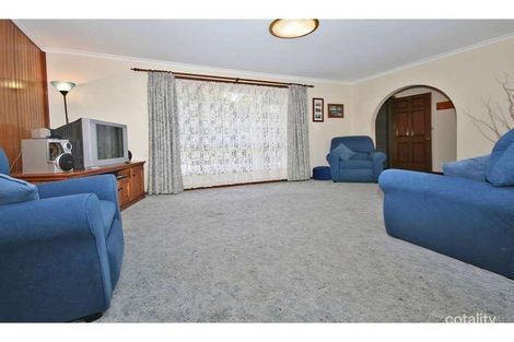 Property photo of 5 Byards Road Happy Valley SA 5159