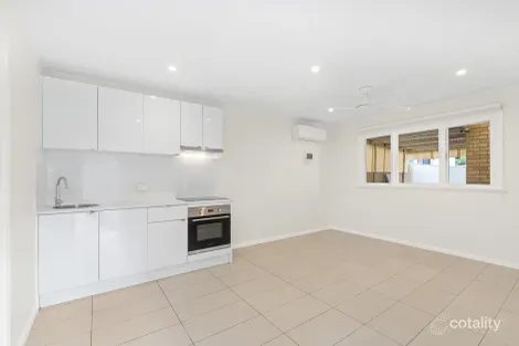 17 Henrietta St, Towradgi, NSW 2518